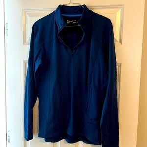 Under Armour XL fitted Cold Gear top. Navy